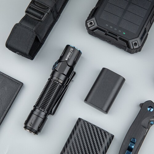 Linterna de Mano Recargable WARRIOR 3S Negra Olight