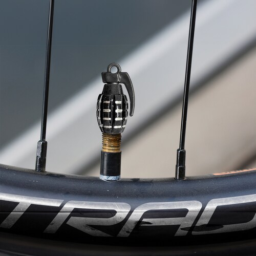Tapón Pivote Cubre Válvula Bicicleta Moto Carro Negro