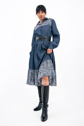 Vestido de dama A ÁNGELOZANO tipo campirano color azul mezclilla, con cinto negro hebilla, AL-W55.