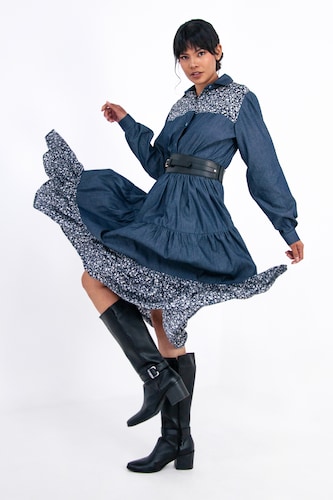 Vestido de dama A ÁNGELOZANO tipo campirano color azul mezclilla, con cinto negro hebilla, AL-W55.