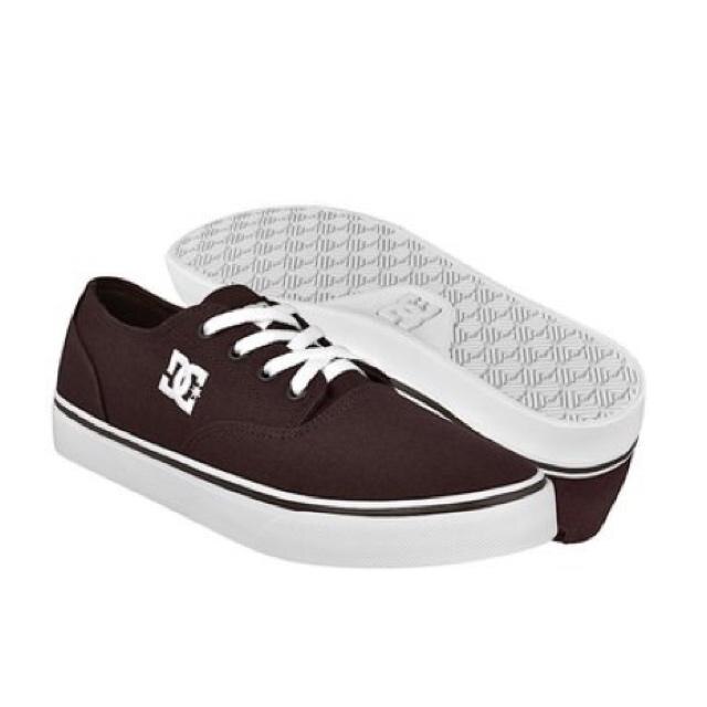 Tenis hombre dc casuales cafÉs lona moda - Sears