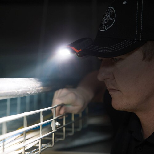 Linterna Lampara Led 125 Lum De Pilas Para Gorra Klein Tools 