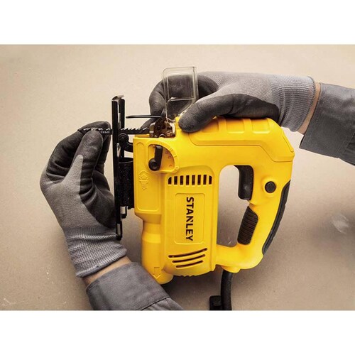 Sierra Caladora 600w Con Estuche 3000 Rpm Y 4 Etapas Sj60k Stanley 