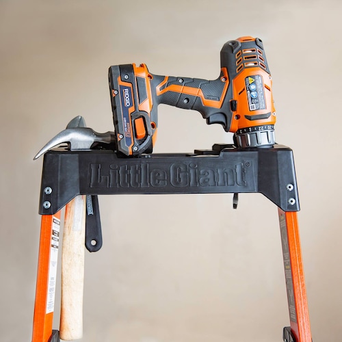 Escalera de Fibra de Vidrio 5' (1.52 m) Tipo I Quick N Lite Little Giant 15355-001