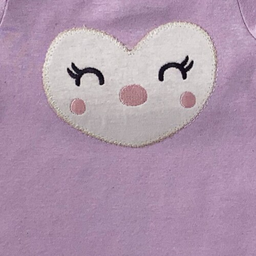 Pañalero Bordado con Gorro Kiss Bua Lila