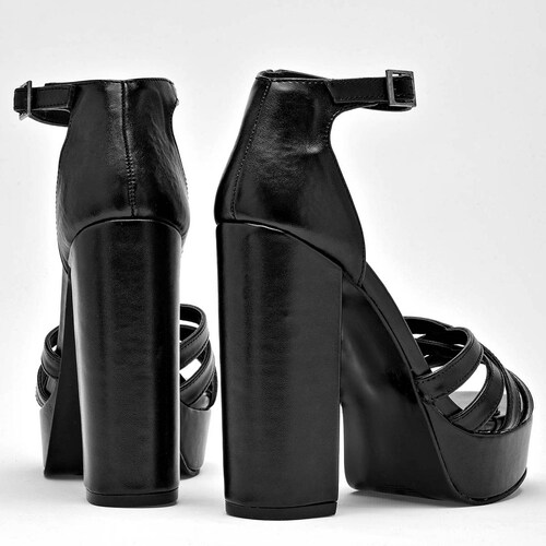 Clasben Zapatilla para mujer negro Codigo 124948E