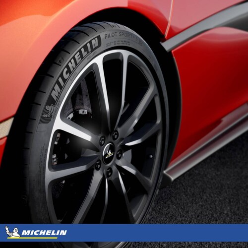 Llanta 245/30R19 MICHELIN PILOT SPORT 4 S 89Y 