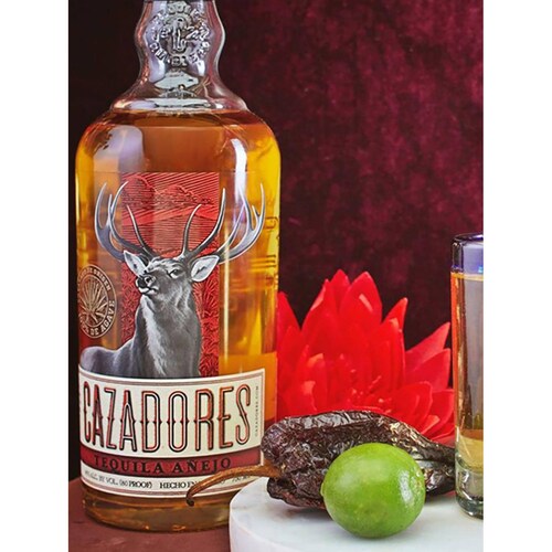 Pack de 12 Tequila Cazadores Añejo 750 ml 