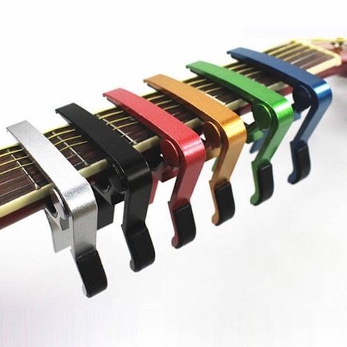 Capotraste Para Guitarra De Pinza Aleación Aluminio Mpb-429 Amarillo