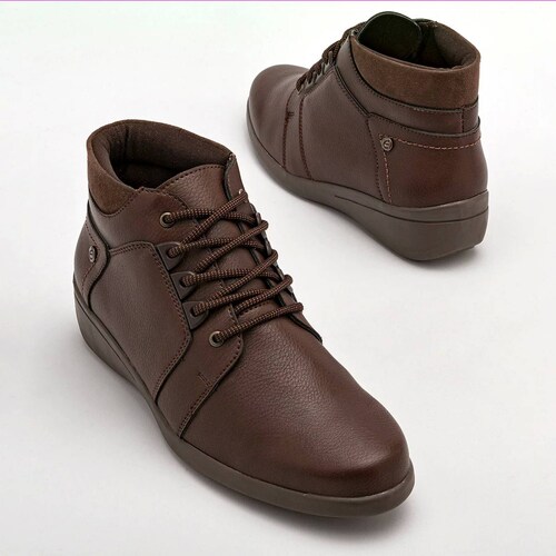 BOTIN CON AGUJETAS Etnia 9424 Color Cafe PARA Mujer Tx7