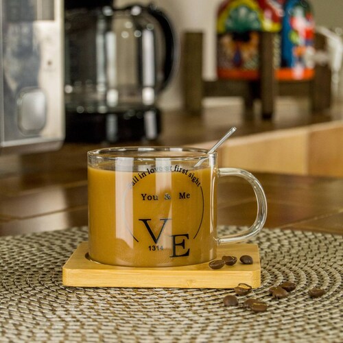 Taza con base y cuchara Cap. 300 ml Good & Good 