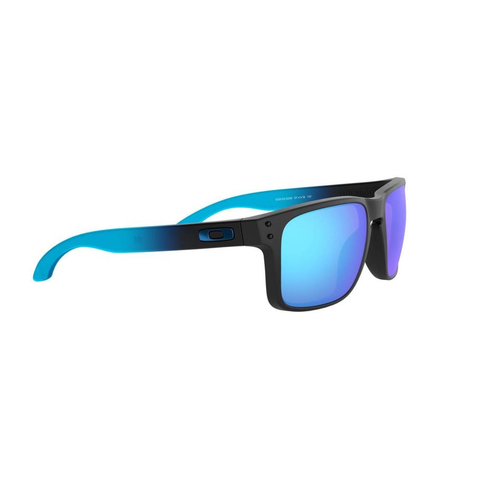 Oakley holbrook 2024 sapphire fade