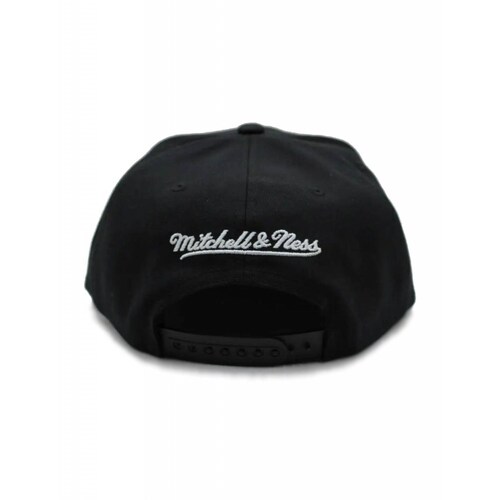Gorra Mitchell & Ness Embroidery Glitch Brooklyn Nets NBA Basquetbol Negro UNITALLA