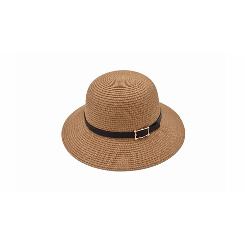 ADORN, Sombrero tipo campana color café,  detalle de cinta con hebilla.