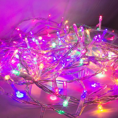 Serie De Luces Led Navideña 300 Focos Luz Multicolor 14 Mts