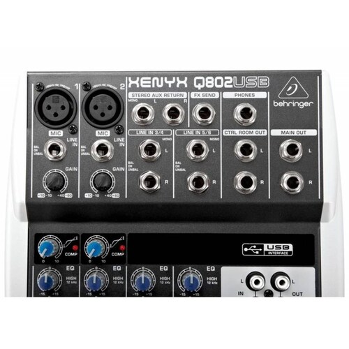 Behringer Q802USB Mezcladora Análoga 8 Canale con USB