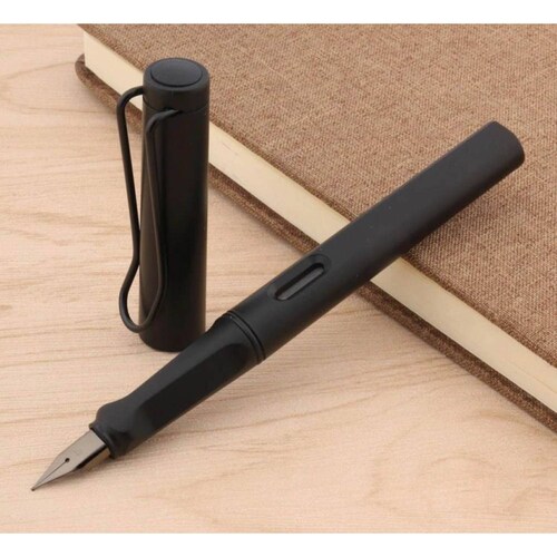 Pluma Fuente Marca Yiren Modelo 359 Color Negro Mate