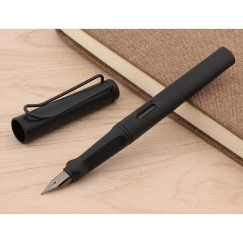 Pluma Fuente Marca Yiren Modelo 359 Color Negro Mate