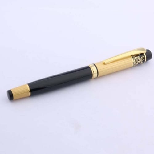 Pluma Fuente Marca Hero Modelo 901 Color Negro Con Dorado