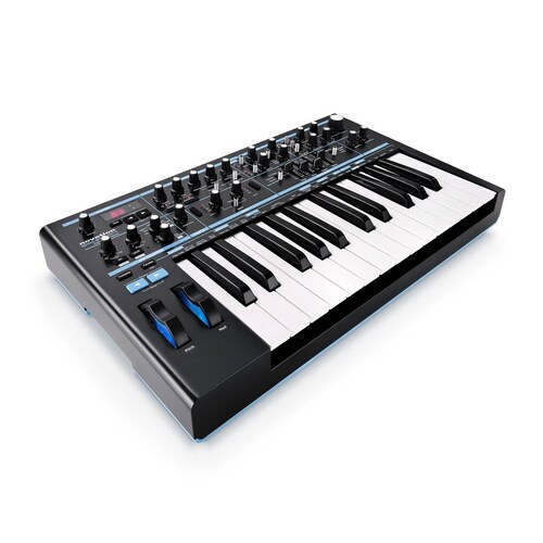 Sintetizador Analógico de 25 Teclas BASS STATION II NOVATION 