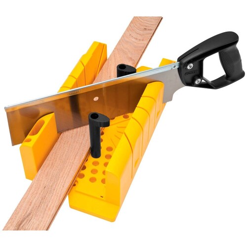 Caja de inglete con serrucho 20-600 Stanley.