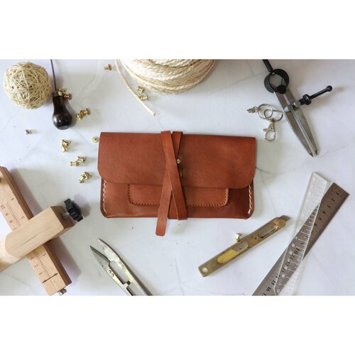 Cartera con tira larga Café