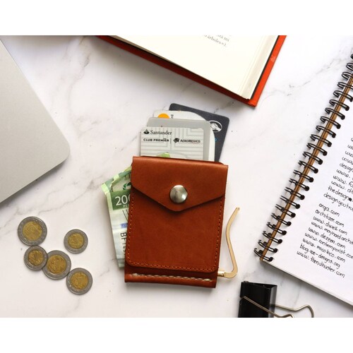 Cartera con clip Café