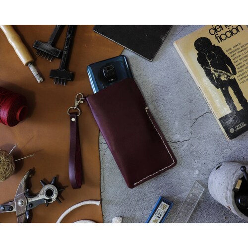 Funda para celular a medida Vino