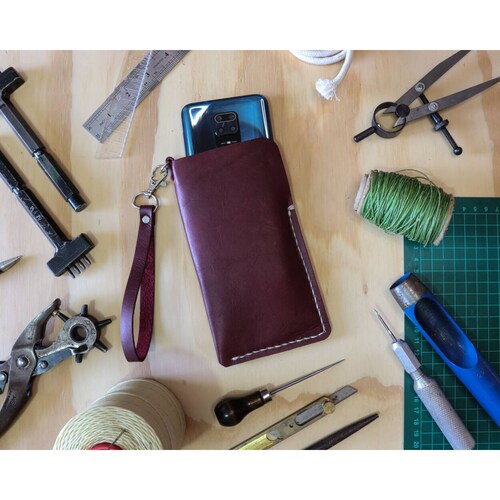 Funda para celular a medida Vino