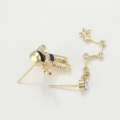 CRISTAL AMOR - Aretes Astronauta Estrellas Cristal Oro 14k Laminado 
