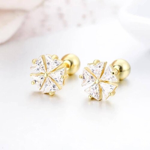 CRISTAL AMOR - Aretes Broqueles Flor Swarovski Oro 14k Lam Bolita Bebe Niña Blanco