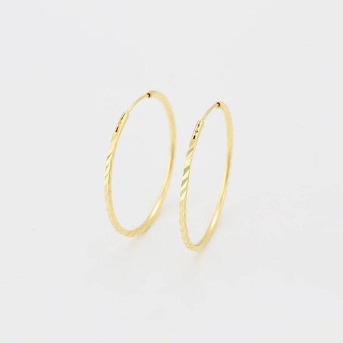 CRISTAL AMOR Aretes Arracadas Facetadas Espejo Ligeras 4 cm Oro 14K Laminado .