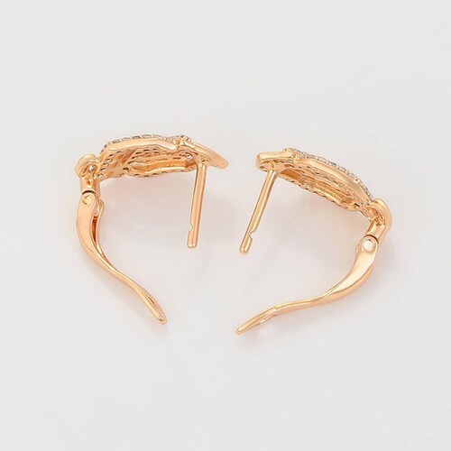 CRISTAL AMOR - Elegantes Aretes Con Swarovski Diseño Grecas Oro 14k Laminado 