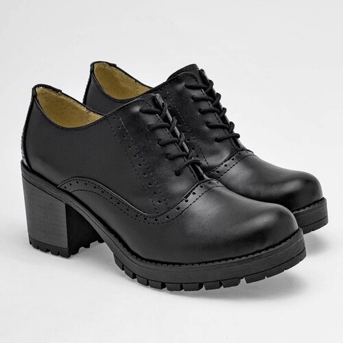 TACON CERRADO CON AGUJETA de Catalina Para Mujer Negro 6012 T7
