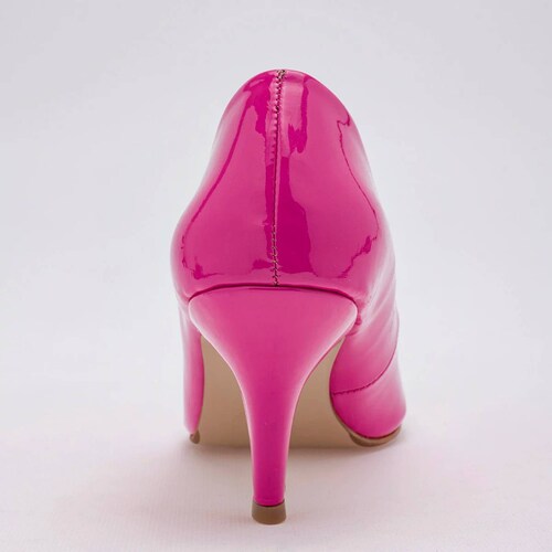 ZAPATILLA CHAROL CERRADA   de Damita Para Mujer Rosa 54000 T7
