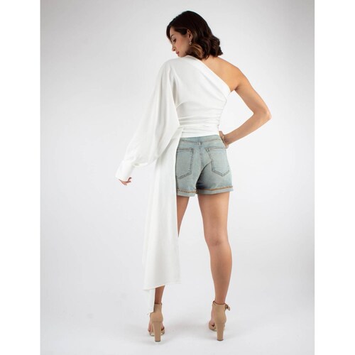 Blusa de corte asimétrico extra largo 