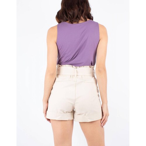 Short de lino con cinto 