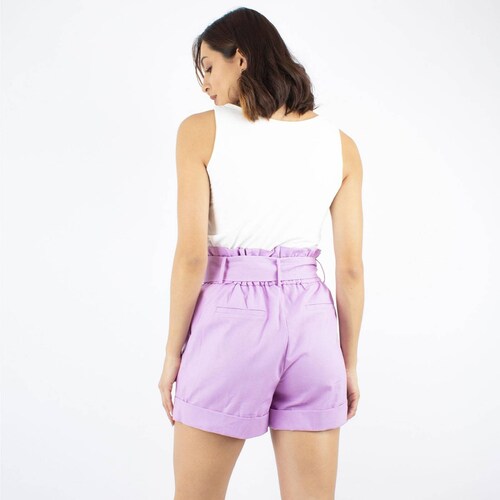 Short de lino con cinto 