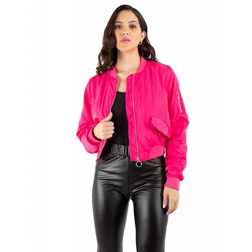 Chamarra tipo bomber jacket con bolsillos 