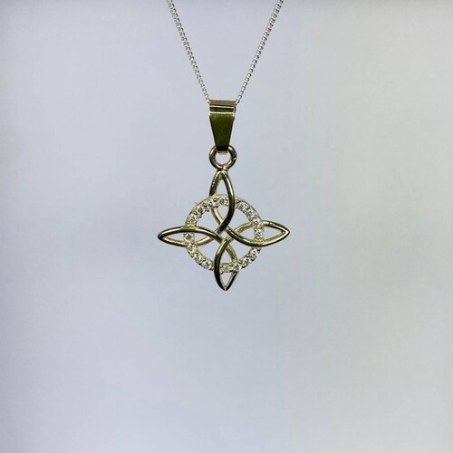 Dije Nudo De Bruja Zirconia De Oro 10k + Cadena De Regalo 