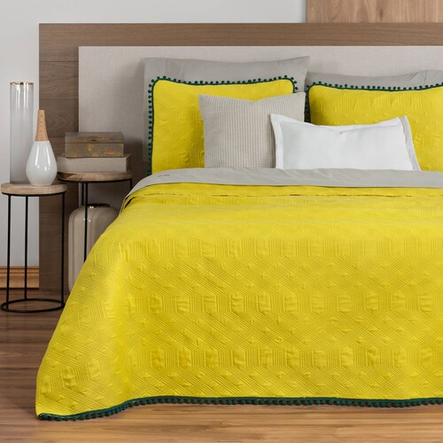 Edredón Ligero con Pompones Matrimonial y Fundas de Almohada Limon Verde REAL TEXTIL.