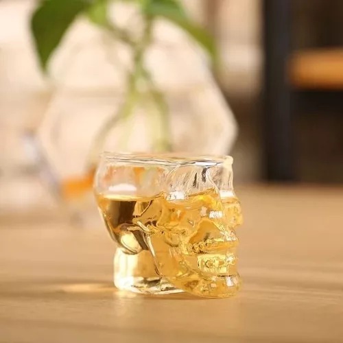 2 Vasos De Cristal En Forma Calavera Whisky Vodka Cerveza.