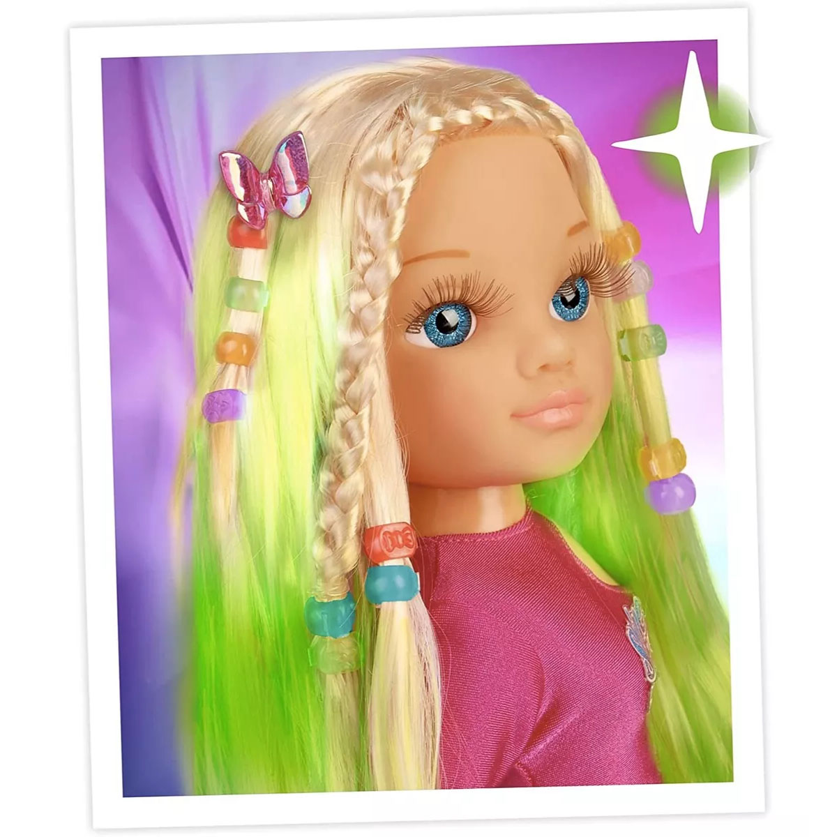 Nancy Famosa Cambio De Color De Pelo .