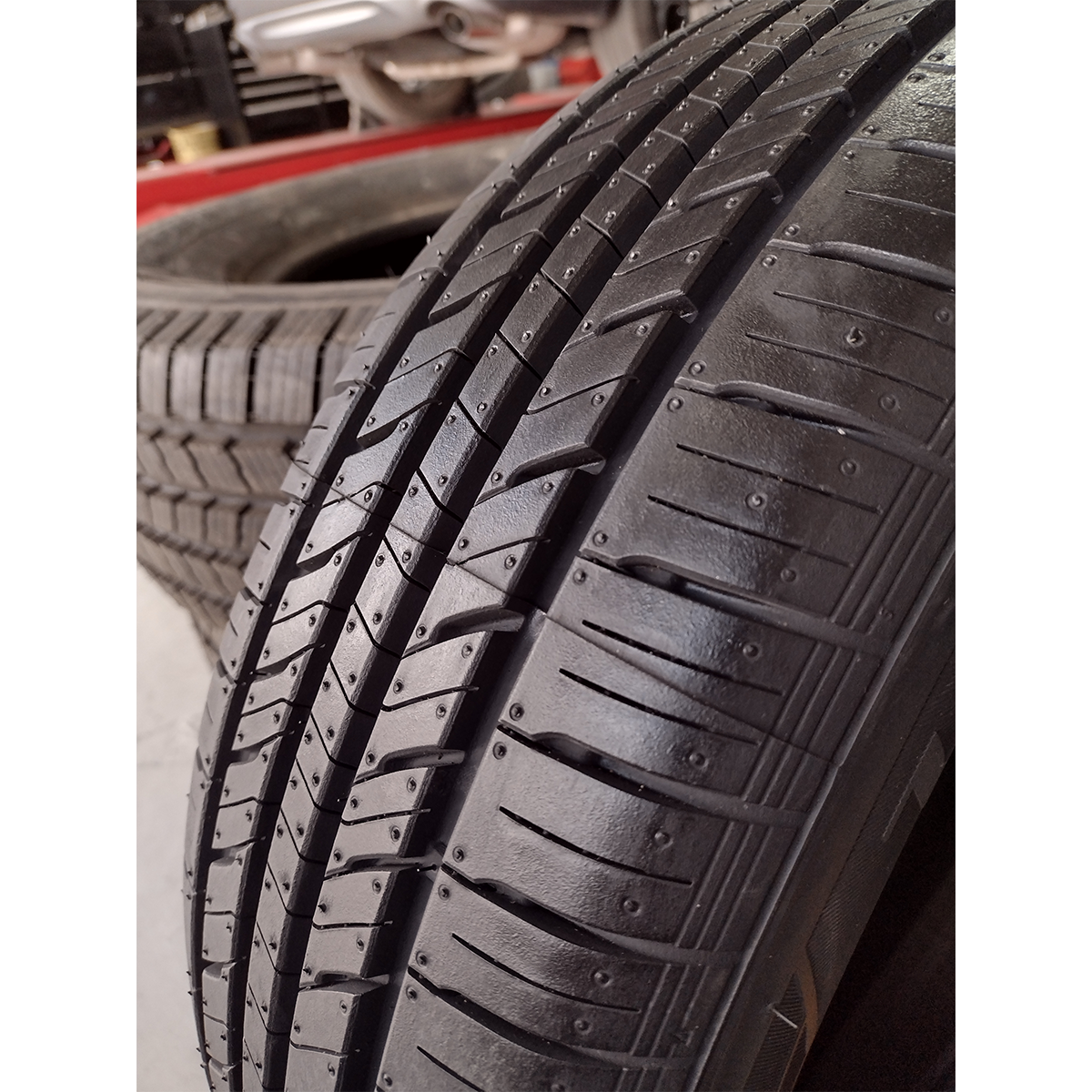 LLANTA 235/65R16 LAUFENN LH41 HANKOOK 103T.