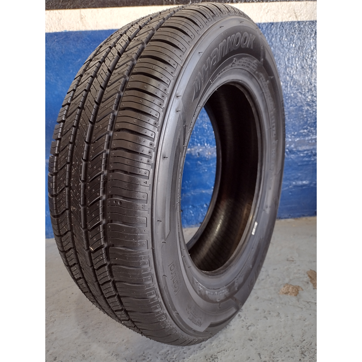 LLANTA 235/75R15 HANKOOK H735 105T.