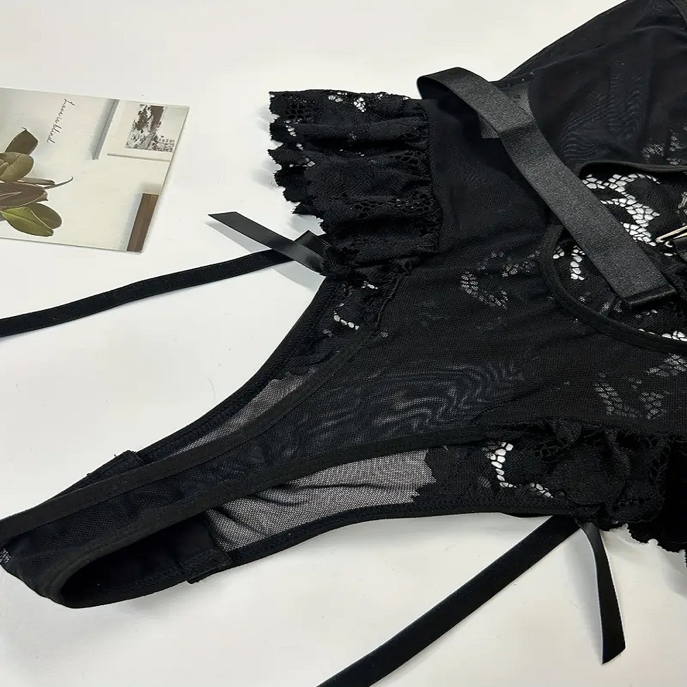Body de encaje interior Negro.