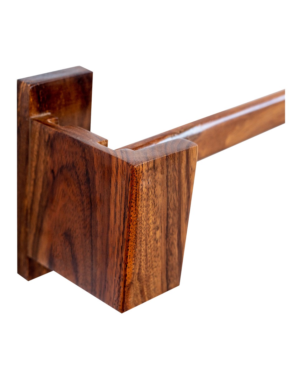 Cortinero Artesanal  de Madera Riviera Parota Sencillo  180 cm .