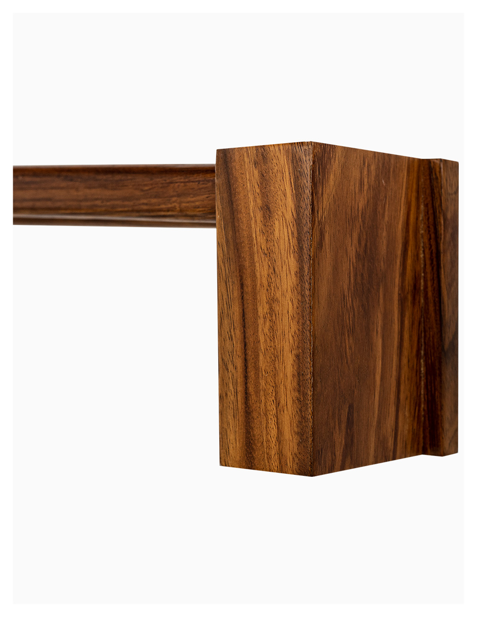 Cortinero Artesanal  de Madera Riviera Alto Parota Doble 240 cm .