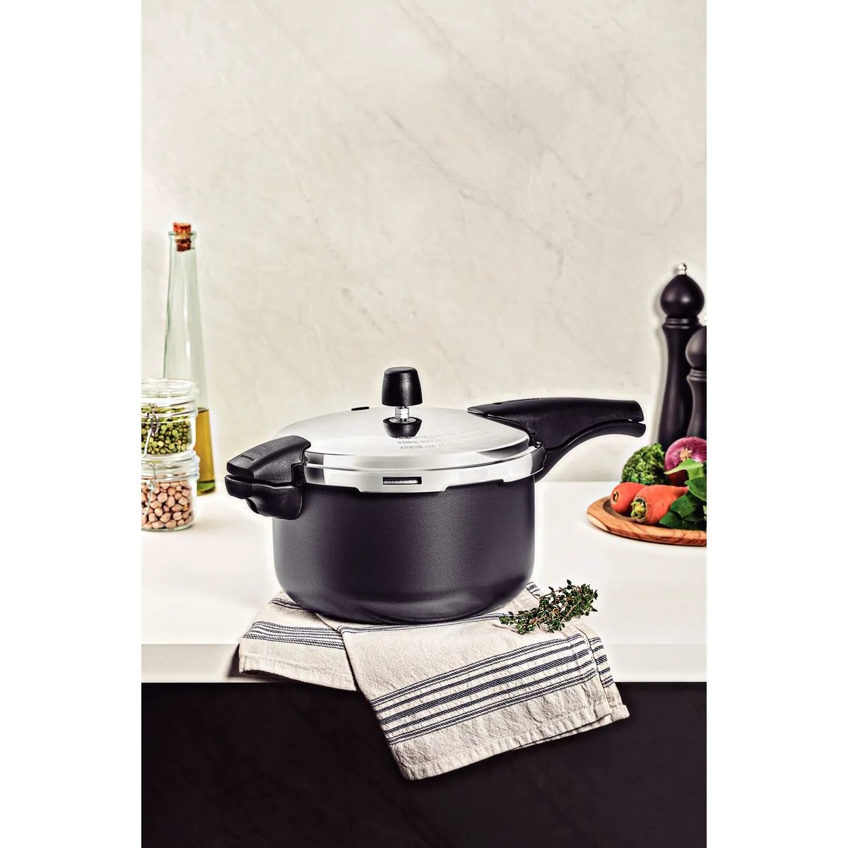 Olla de Presión Tramontina 20589624 / 20592424 Vancouver 24 cm 6 L Negro ENDY3.