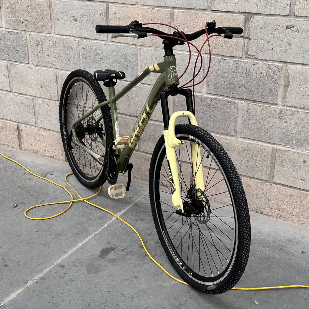 Bicicleta Ghost Usada Claw R29 Verde